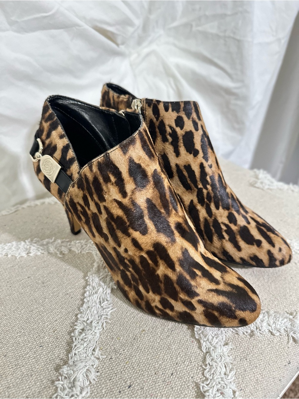 Vince Camuto Vesela3 Leopard Print calf hair belted Shooties Booties ankle boots